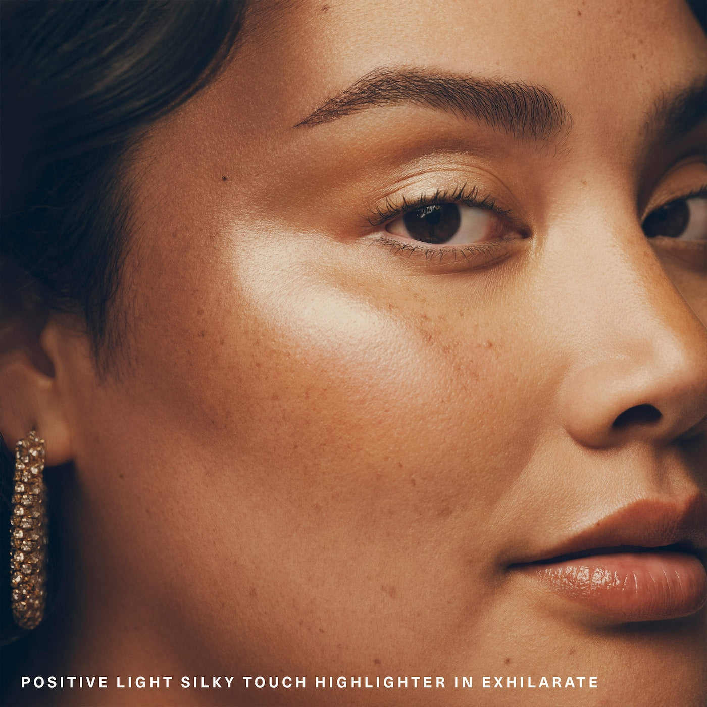 RARE BEAUTY - Positive Light Silky Touch Highlighter / Exhilarate